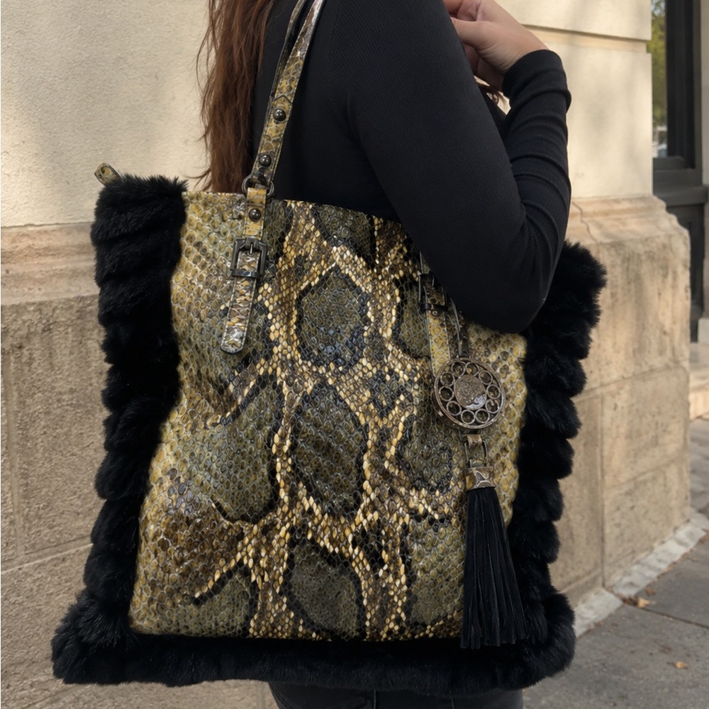 Snake-Print Tote Bag with Black Fur Trim